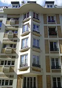 Low-cost apartment building at 7 rue Trétaigne 18th arrondissement, (1903-1904)