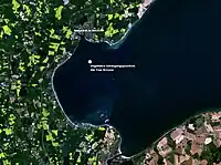 Bay of Lübeck, 3 kilometres (2&nbsp;mi) from Neustadt in Holstein (left at the top): position of the sinking of Cap Arcona.