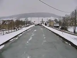 Lock on the Canal de Bourgogne