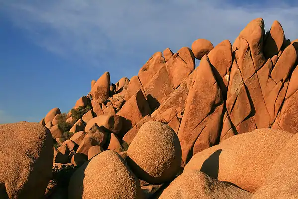 Image 33Weathered rocks at Joshua Tree National Park, by Mila Zinkova (from Wikipedia:Featured pictures/Sciences/Geology)