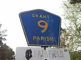 Marker for Grant Parish Road 9 along LA&nbsp;122