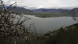 Mavrochori (left), Polykarpi (right)