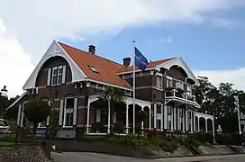 Houses in Rhenen with characteristic wooden ornaments