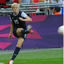 Corner kick by Rapinoe in USA vs Japan match in 2012